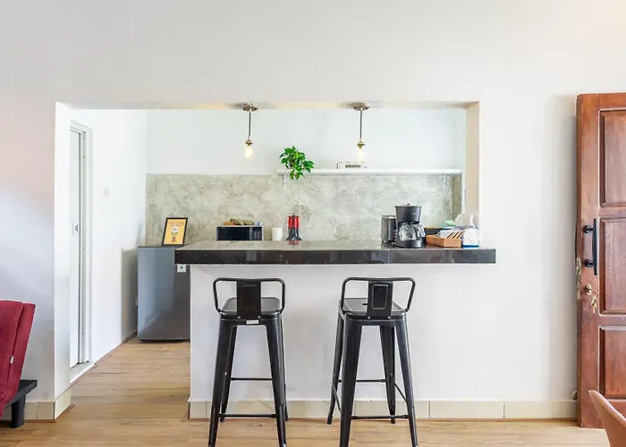 Mona Nest Canggu 2br Tiny House With Rooftop And Cozy Workspace 別荘