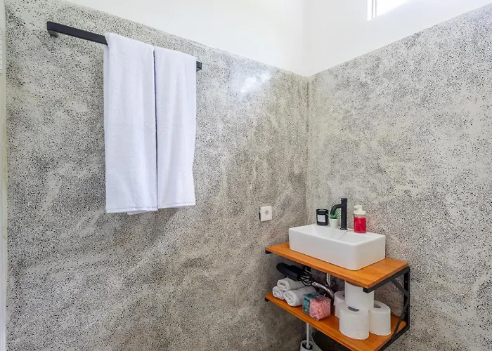 Mona Nest Canggu 2br Tiny House With Rooftop And Cozy Workspace 別荘 Dalung (Bali)